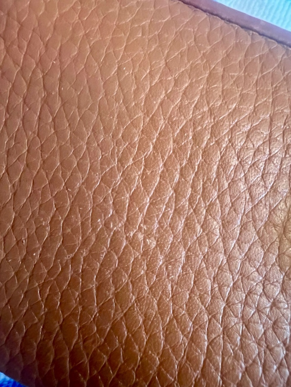 Like new Dooney & Bourke brown leather wallet - Picture 12 of 16